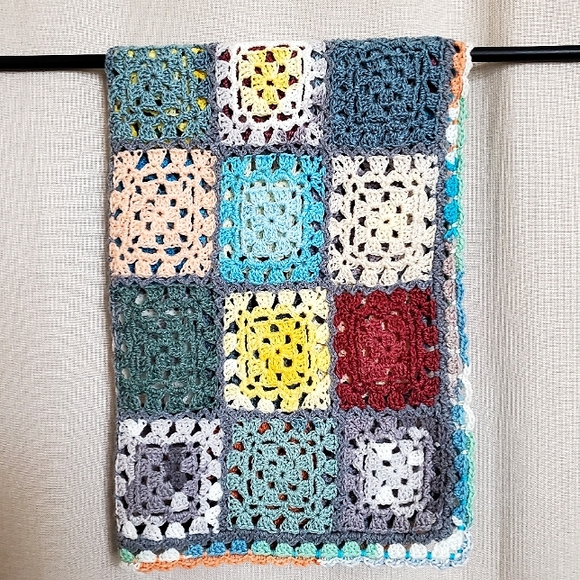 Crochet BABY BLANKET AFGHAN Lap Granny Squares 34" x 34" Soft Handmade Boy Girl - Picture 3 of 11